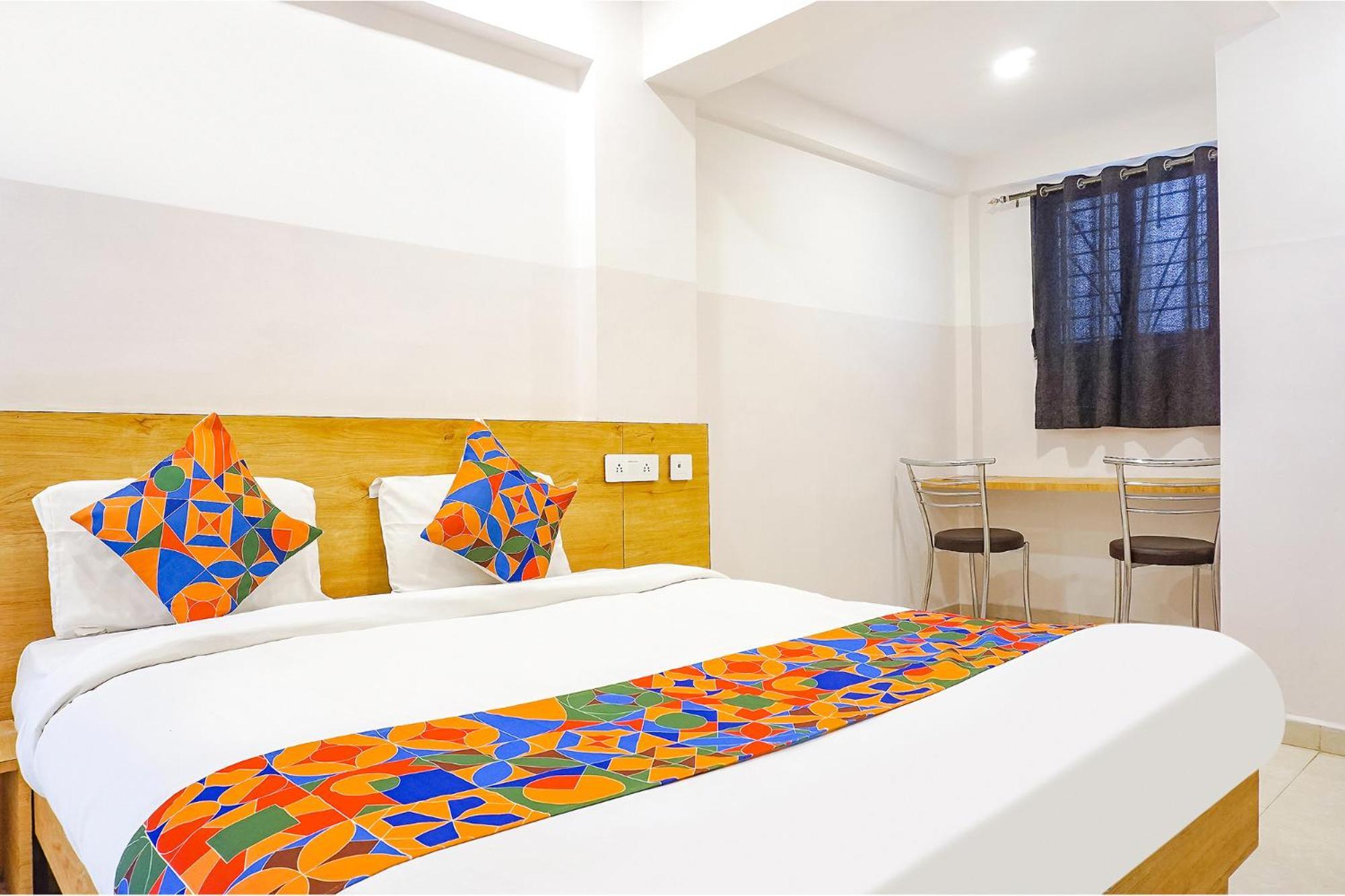 Fabhotel Saffron Inn I - Nr Darshan Museum Pune Esterno foto