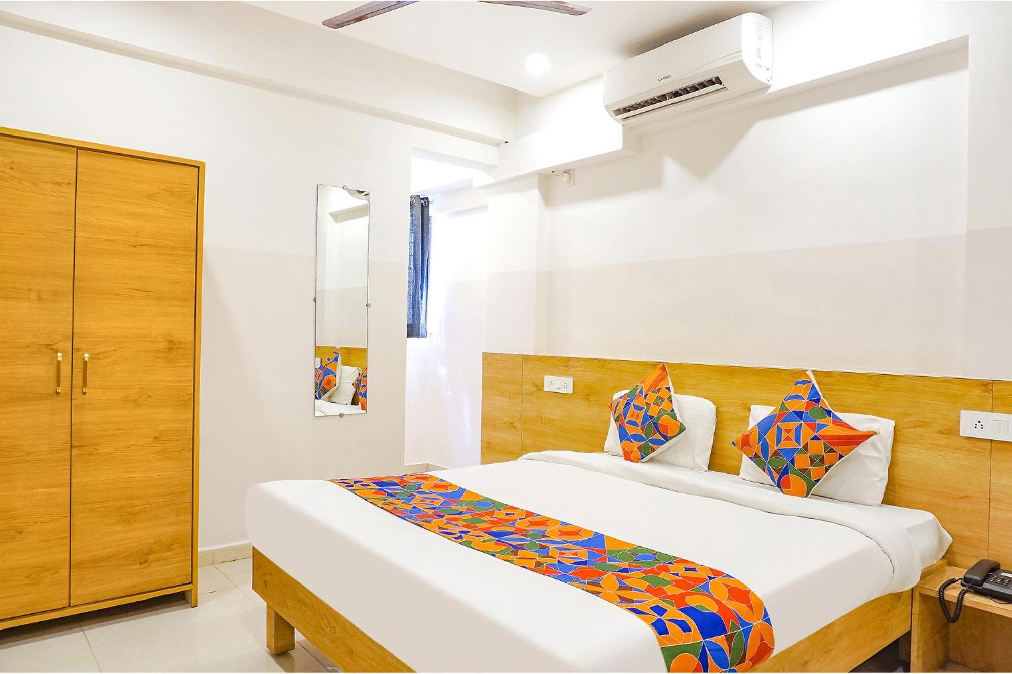 Fabhotel Saffron Inn I - Nr Darshan Museum Pune Esterno foto